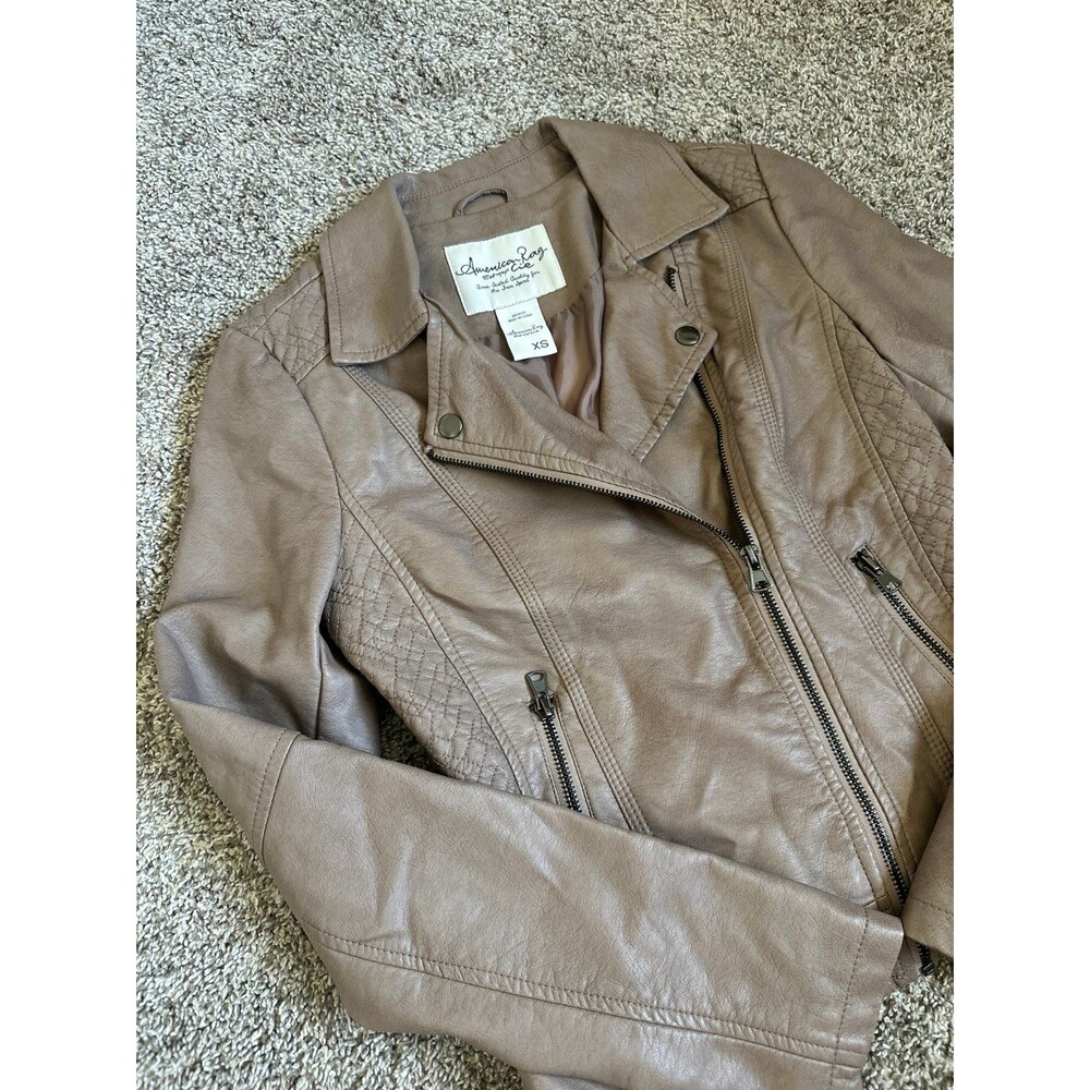 Leather Jacket - Picture 3 of 5
